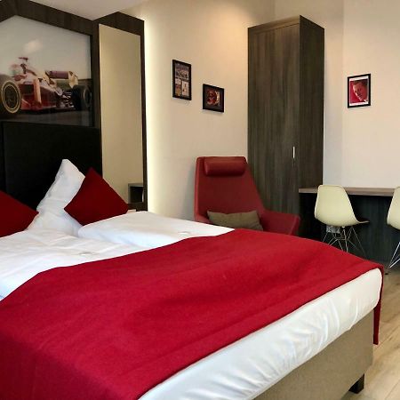 Star Apart Hotel Sachsenhausen Frankfurt am Main ภายนอก รูปภาพ